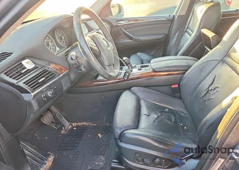 2011 BMW X5 xDrive35I z USA, uszkodzony, nr VIN 5UXZV4C5XBL741862